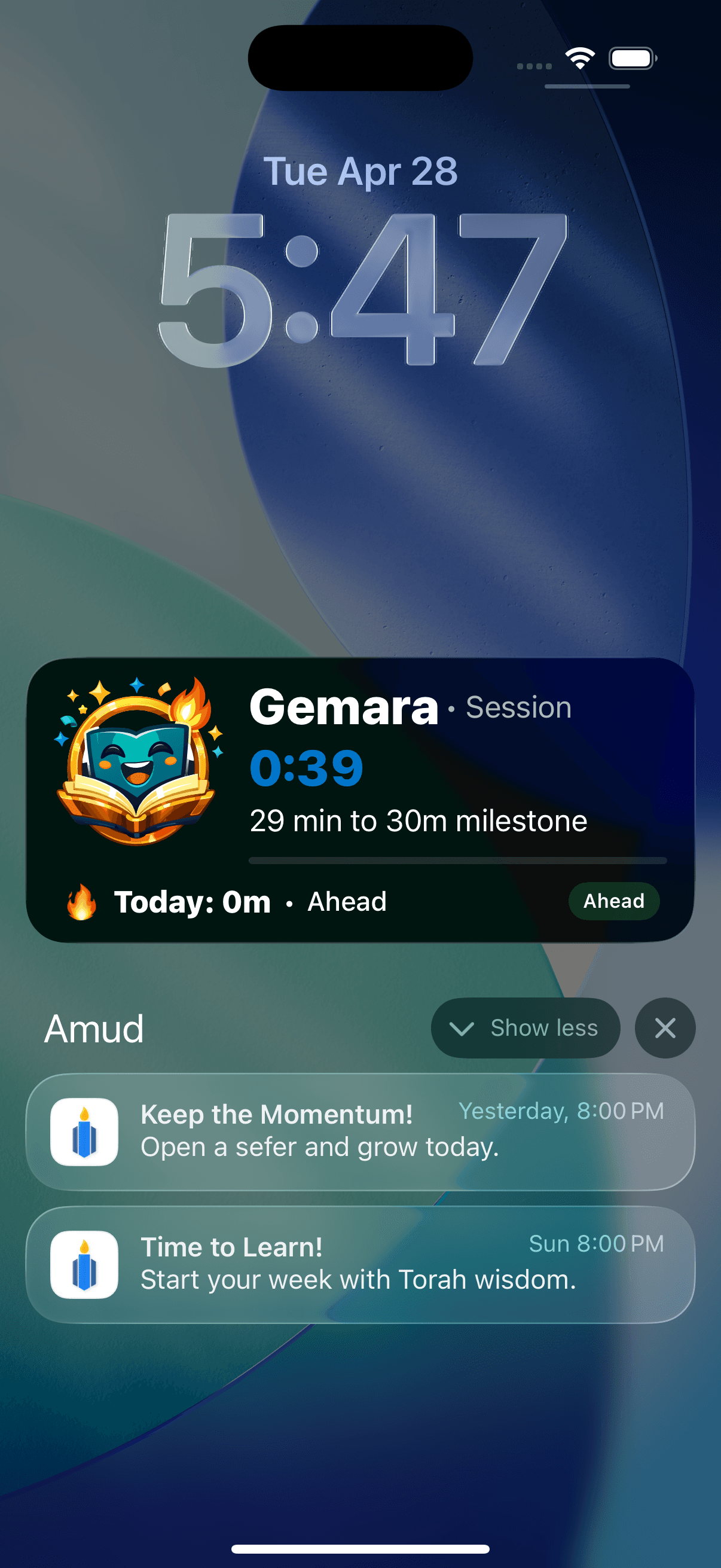 Amud iOS lock screen showing a Torah learning progress update.